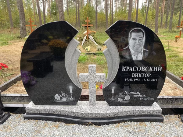 Памятники